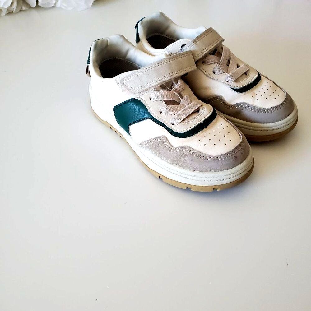 OshKosh B'gosh Toddler Easy-On Casual Sneakers Size 11M GUC - Picture 2 of 16